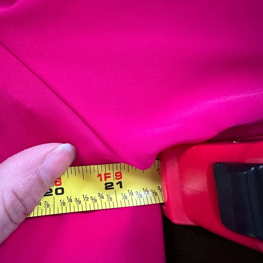 Liz Claiborne Blouse LS Hot Pink Pleated Front No Collar Hidden Buttons … - Image 12