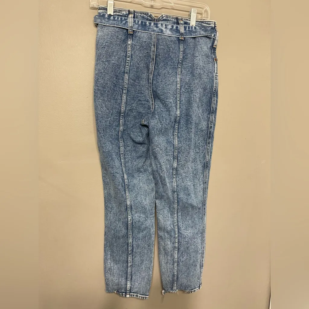 ABERCROMBIE & FITCH Women’s Ultra High Rise Mom Jeans with Belt Size‎ 4/27 - Image 3
