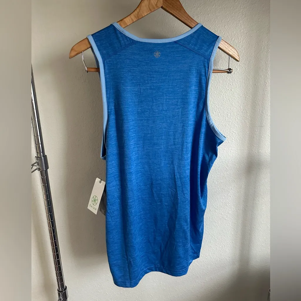 GAIAM SLIM FIT WORKOUT TOP. - Image 2