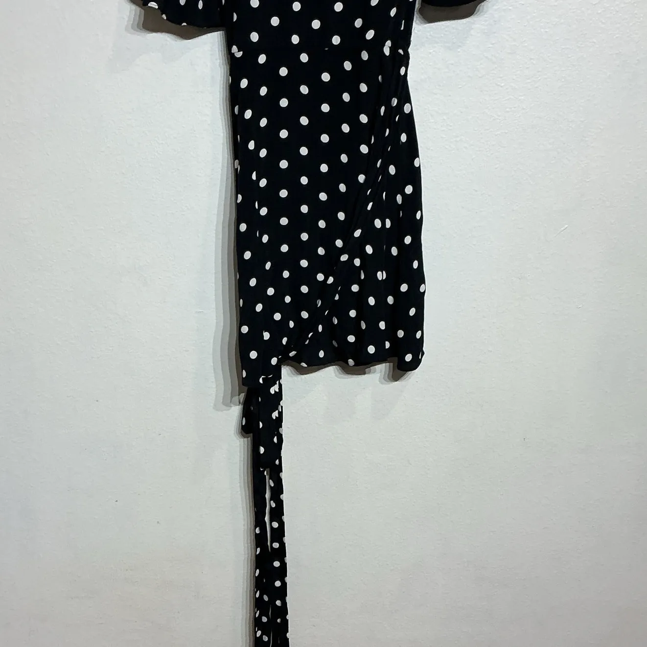 House of Harlow 1960 x Revolve Black Polka Dot Harper Mini Wrap Dress Sz XS - Image 4