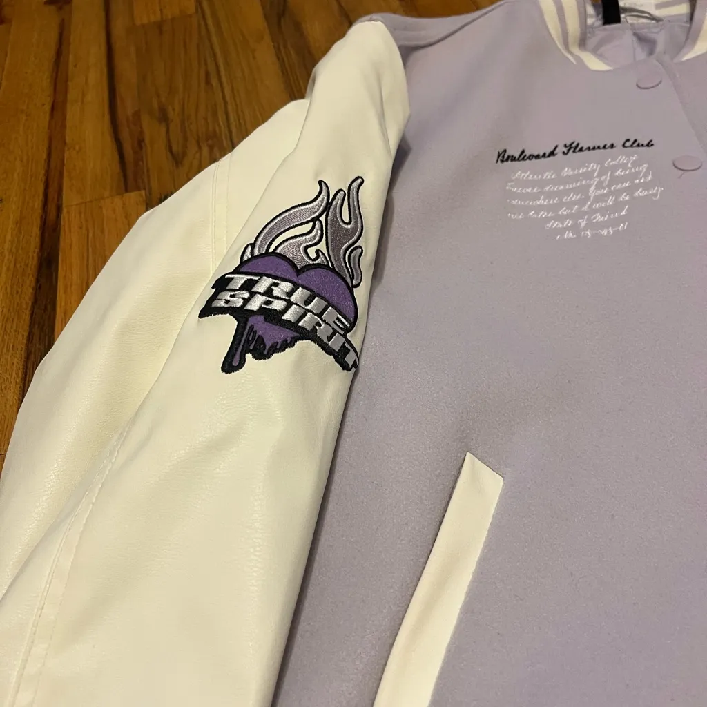 H&M Lavender and Cream Striped Collar Jacket - Image 2