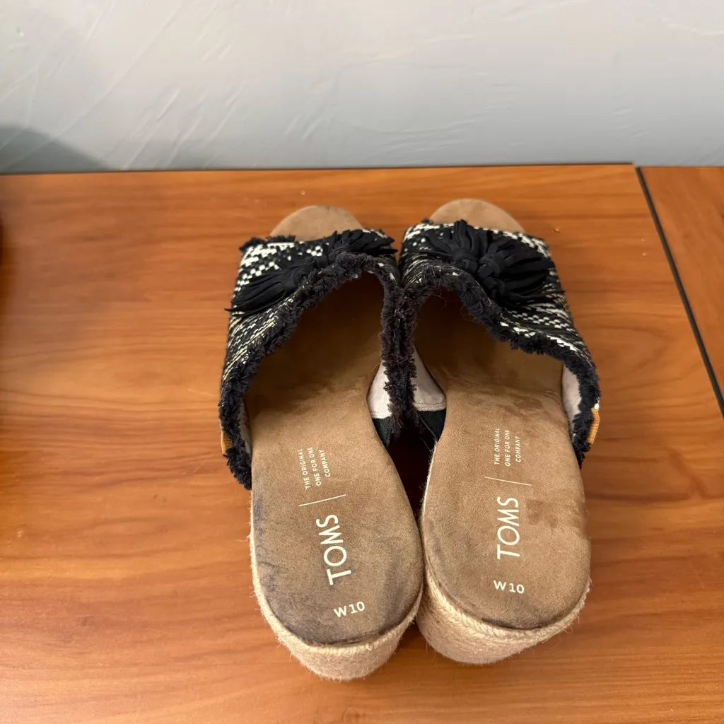 Toms Junie Black Geometric Woven Tassel Platform Heel Sandal Slip On Peep Toe 10 - Image 5