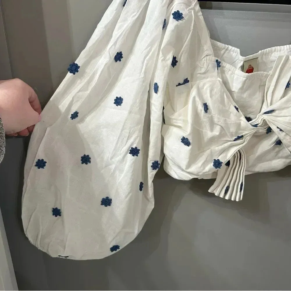 NWOT Farm Rio 100% Cotton Blue Flowers Embroidered Crop Top Blouse Size L - Image 5