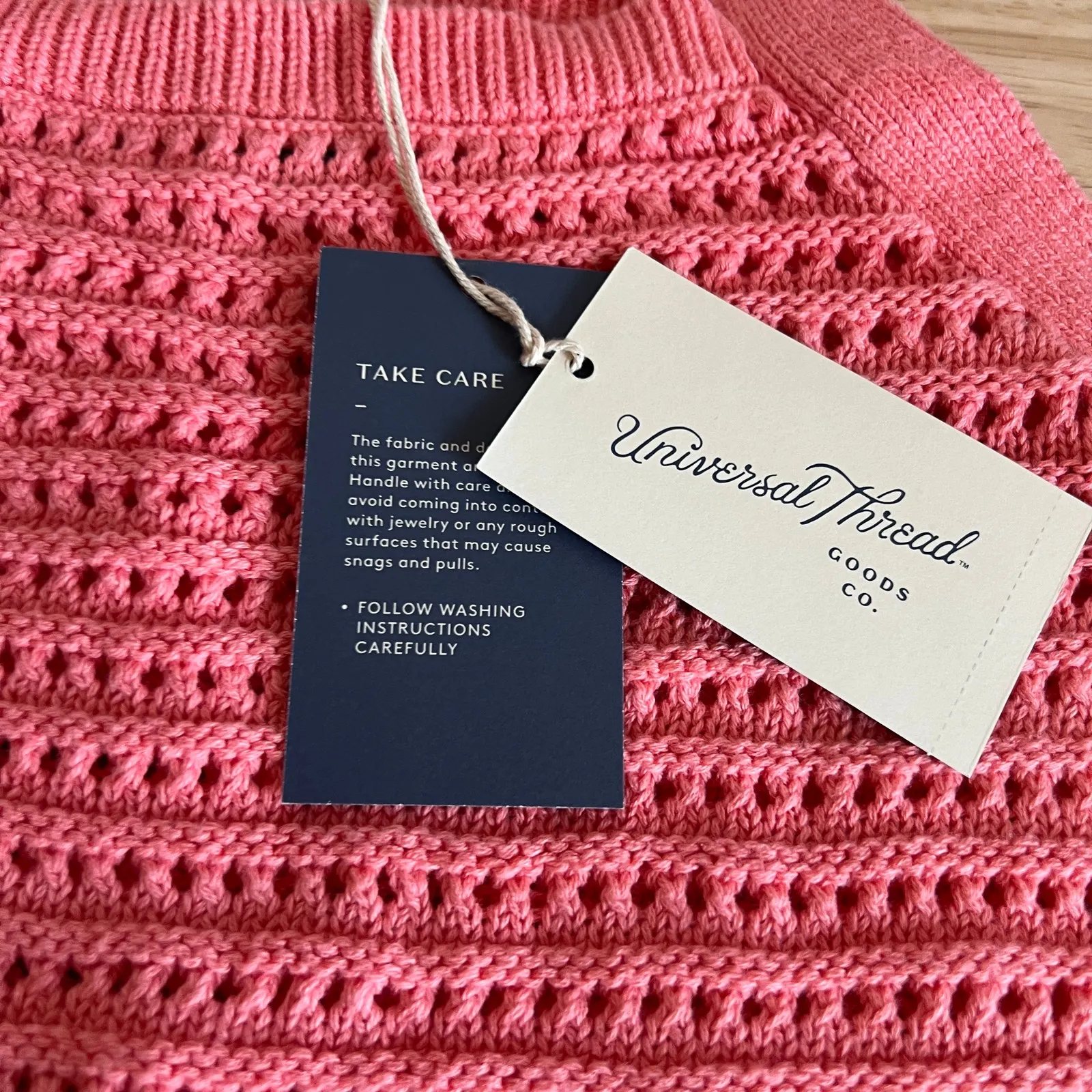 Universal Thread Women's Pink Sweater Tank Top - Size Large - NWT - Image 2