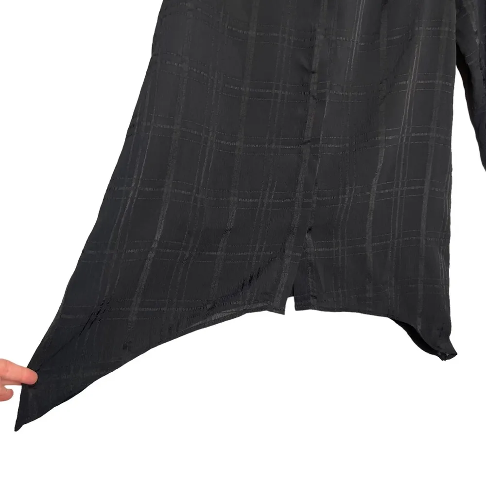 New Directions Black Grid Ruched Sleeve Shark Bite Hem Blouse Size M - Image 7