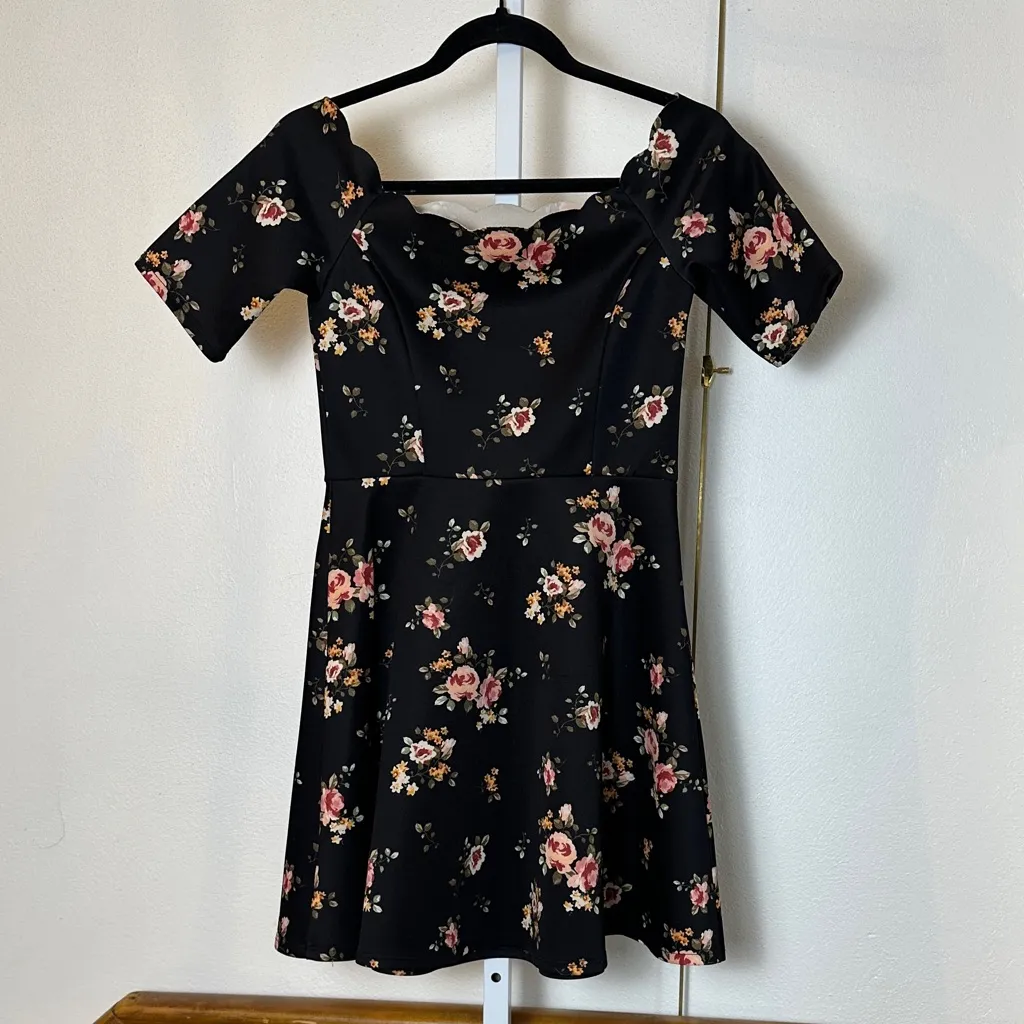 Nine Britton Black Floral Mini Dress - Image 3
