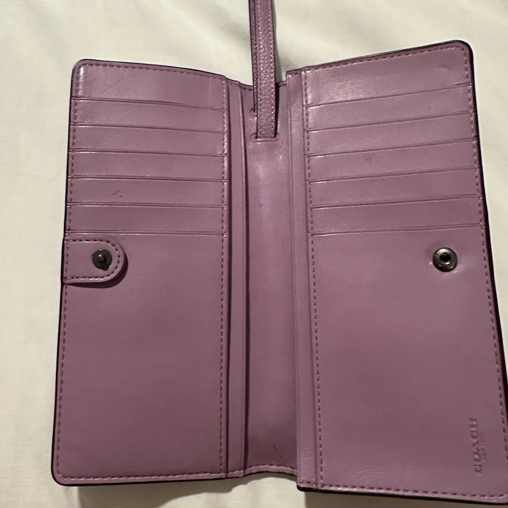 Coach Lavender Leather Women's Wallet - Image 3