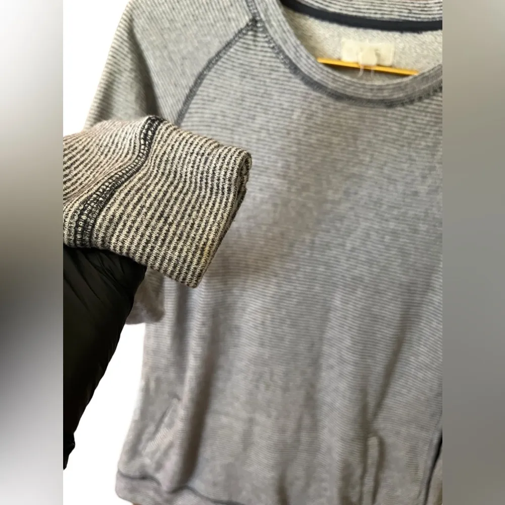 Per Se Crew Neck Grey Striped Sweatshirt Long Sleeve Pockets Medium - Image 5