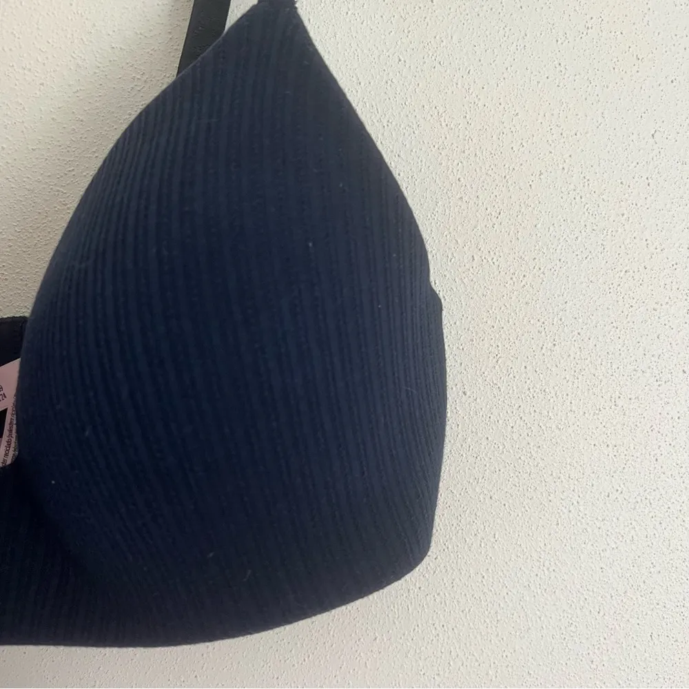 Victoria’s Secret Navy Blue Ribbed T- Shirt Lightly Lined Wireless Bra Size 36D - Image 2