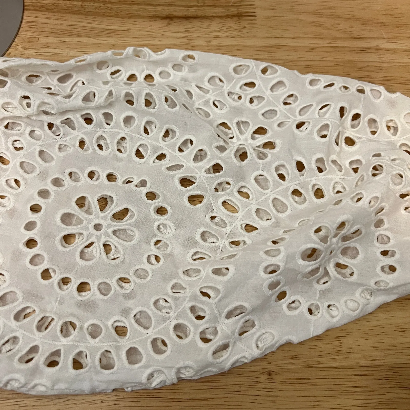 A New Day Women's White Long Sleeve Round Neck Eyelet Top - Size Small - NWT - Image 6