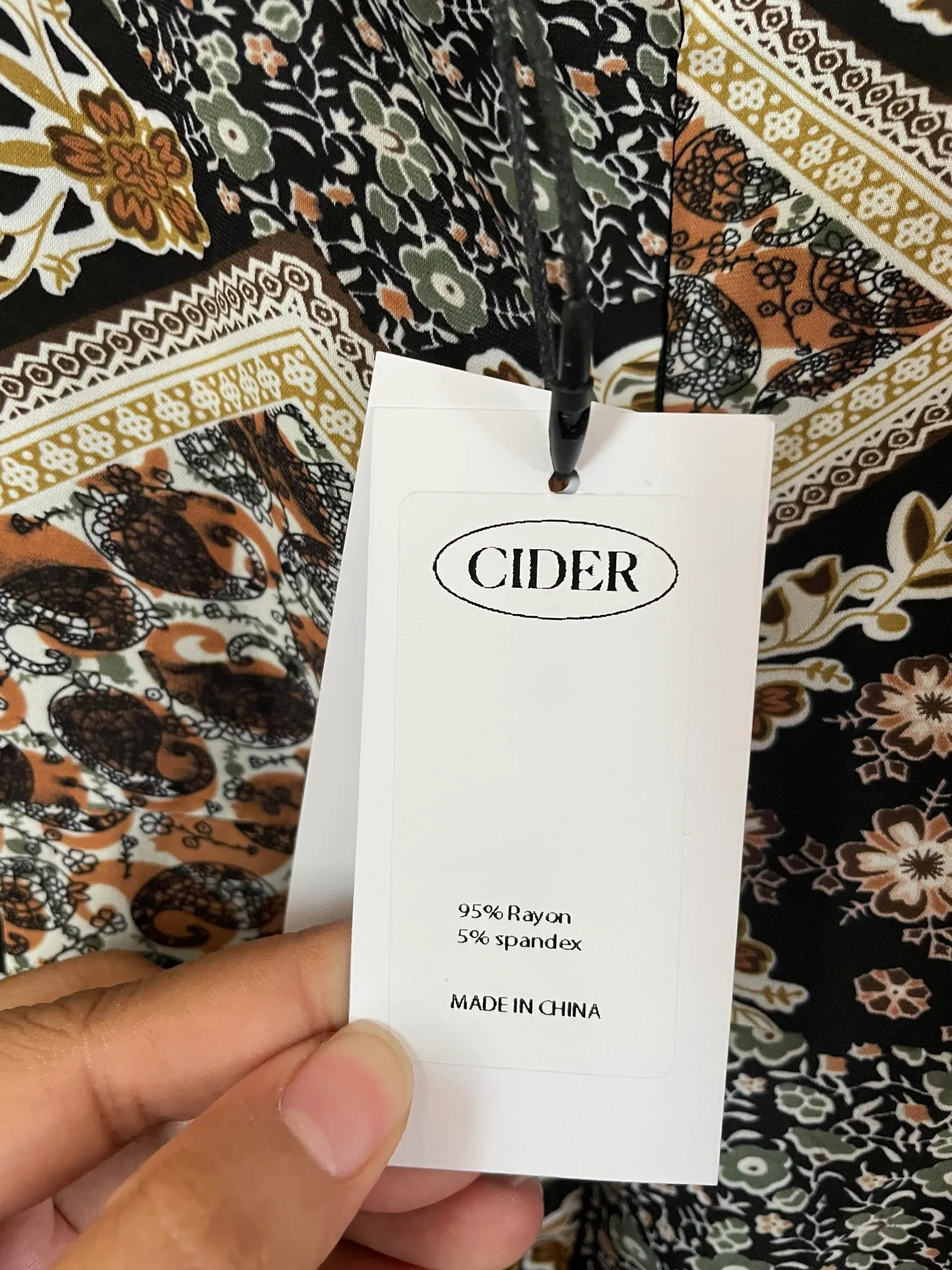 Cider Floral Pattern Maxi Dress - Image 4