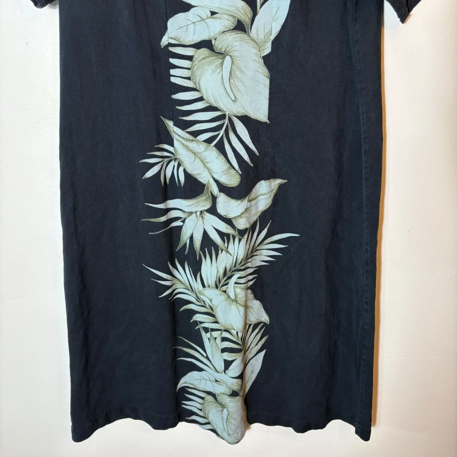 Tommy Bahama Silk Dress Black‎ Tropical Floral Print Short Sleeve Size Medium - Image 3