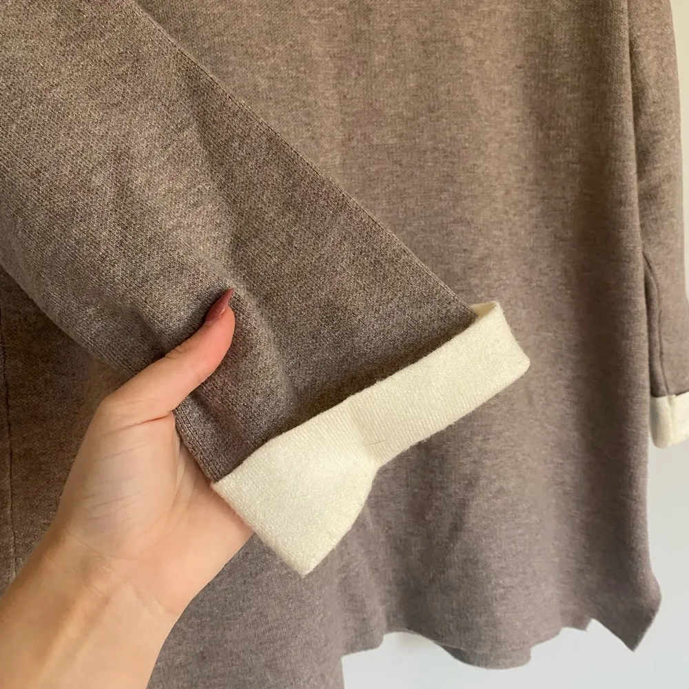 Tahari Grey and White Quarter Zip Pullover - Image 3