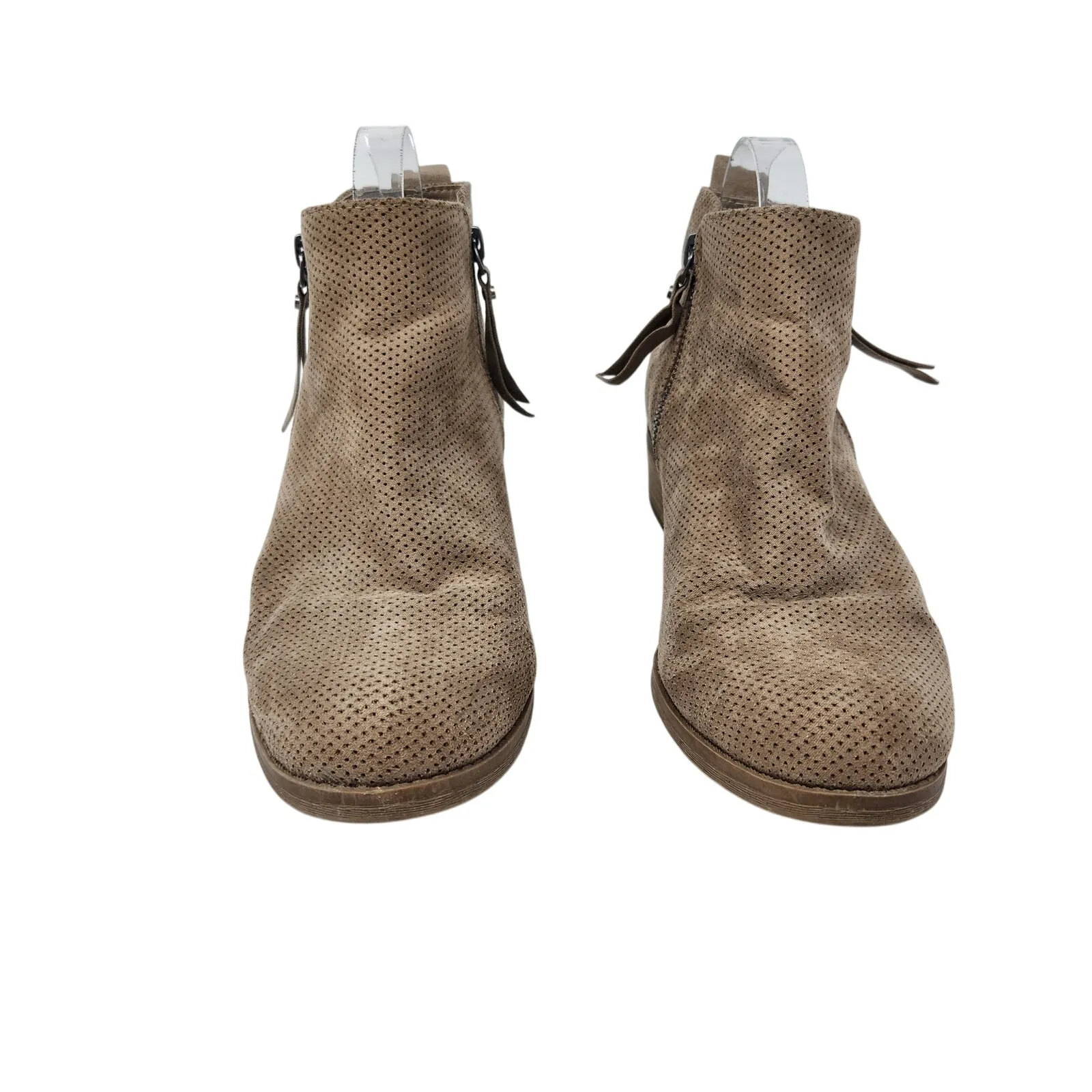 Dolcetta Suede Side Zip Boho Chic Ankle Bootie Microfiber Beige Size 8 M - Image 4