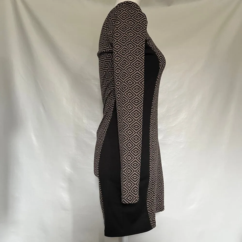 YA Los Angeles Fitted Womens Dress Size Medium Geometric Slimming Style YL Goth - Image 3