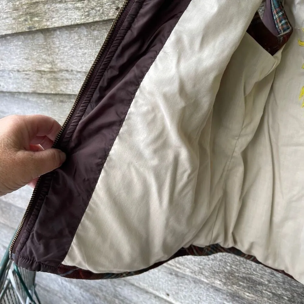 Cabi size L quilted brown vest with sunflower interior - Image 8