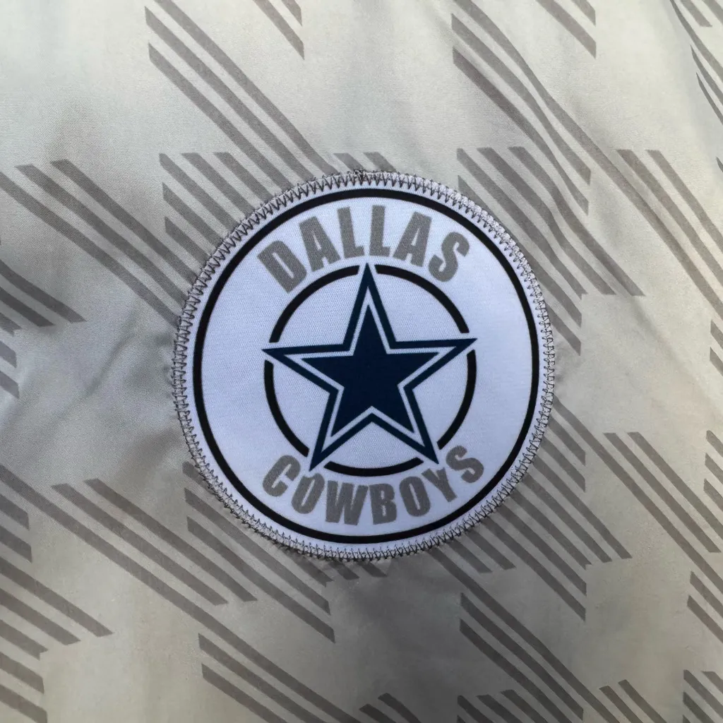 🏈Women’s WEAR by Erin Andrew’s Navy White Dallas Cowboys Reversible Cropped Full Blue Size XL - Image 7