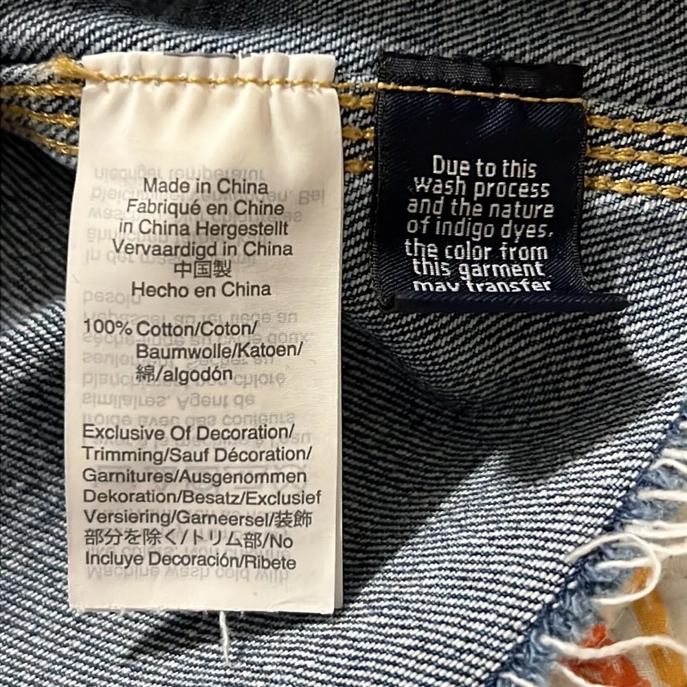 Madewell size 27 denim skirt frayed edge pockets belt loops zip button close - Image 10