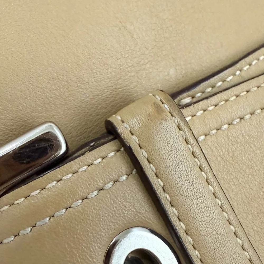 Vintage COACH 8A07 Soho Flap Butter Beige Soft Leather Messenger Shoulder Bag - Image 16