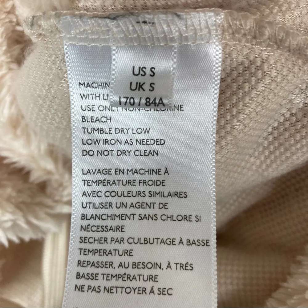 3/$30 Urban Outfitters | Tilly Cream Black Fuzzy Cropped Sweatshirt S - Image 5