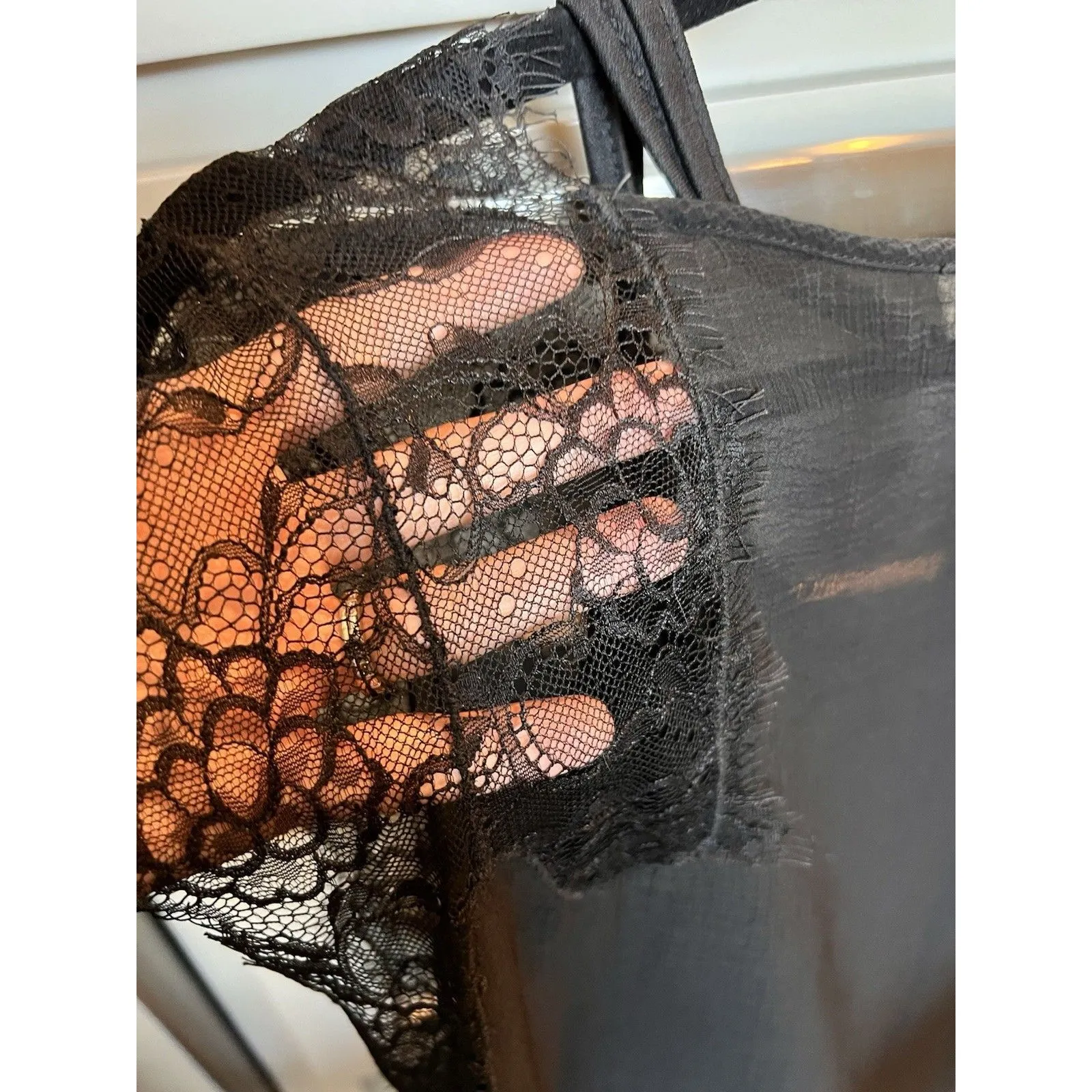 Lovestitch Women’s Cap Sleeve Lace Blouse Sewn In Camisole Black Size Small EUC - Image 7