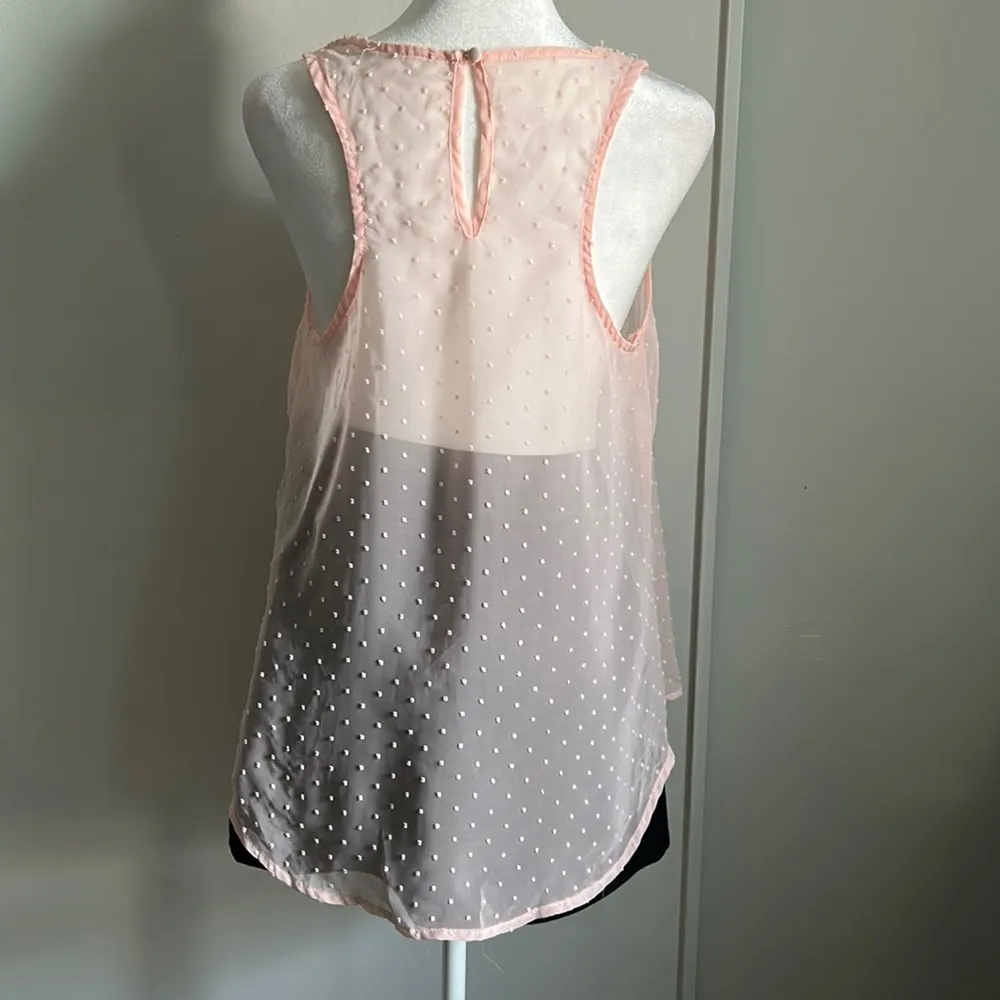 Romantic Sheer Pale Pink Crochet Scoop Neckline Textured Tank Top - Image 5