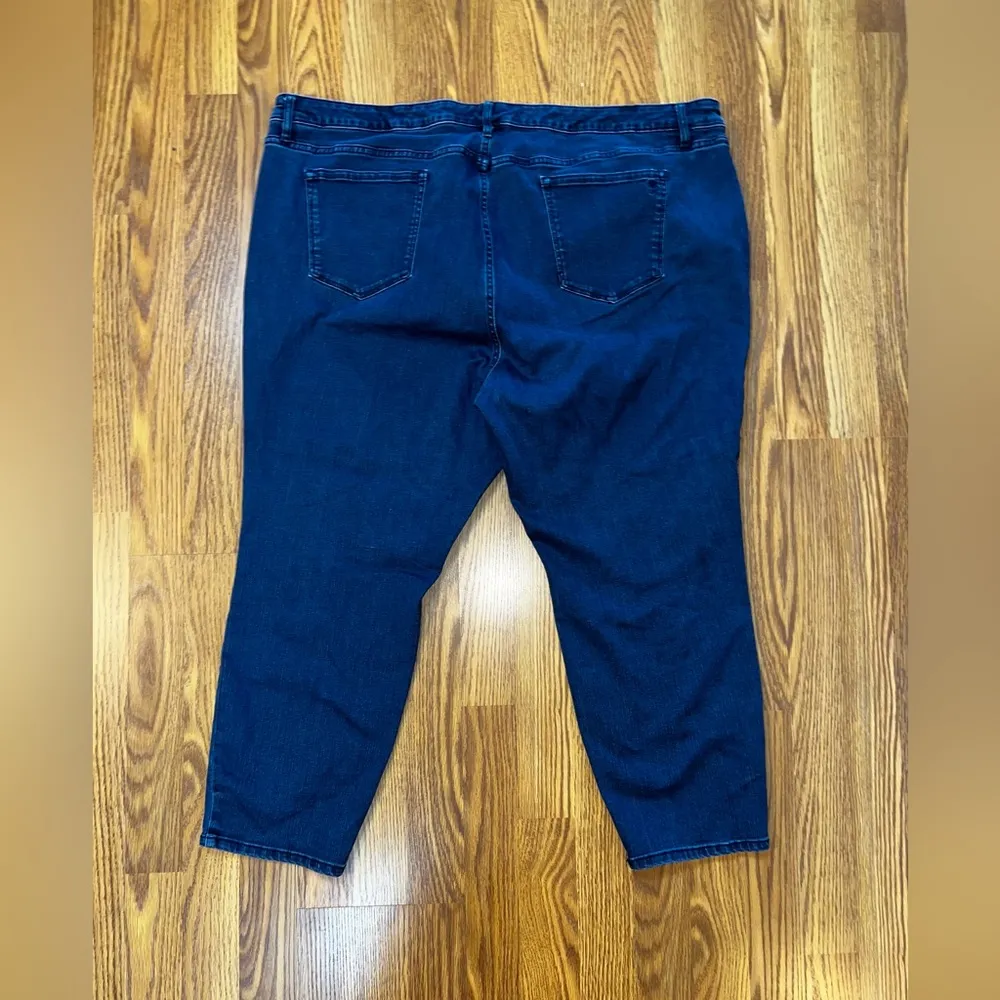 Adorable New Martha Stewart Patchwork Crop Jeans! Size 28W - Image 4