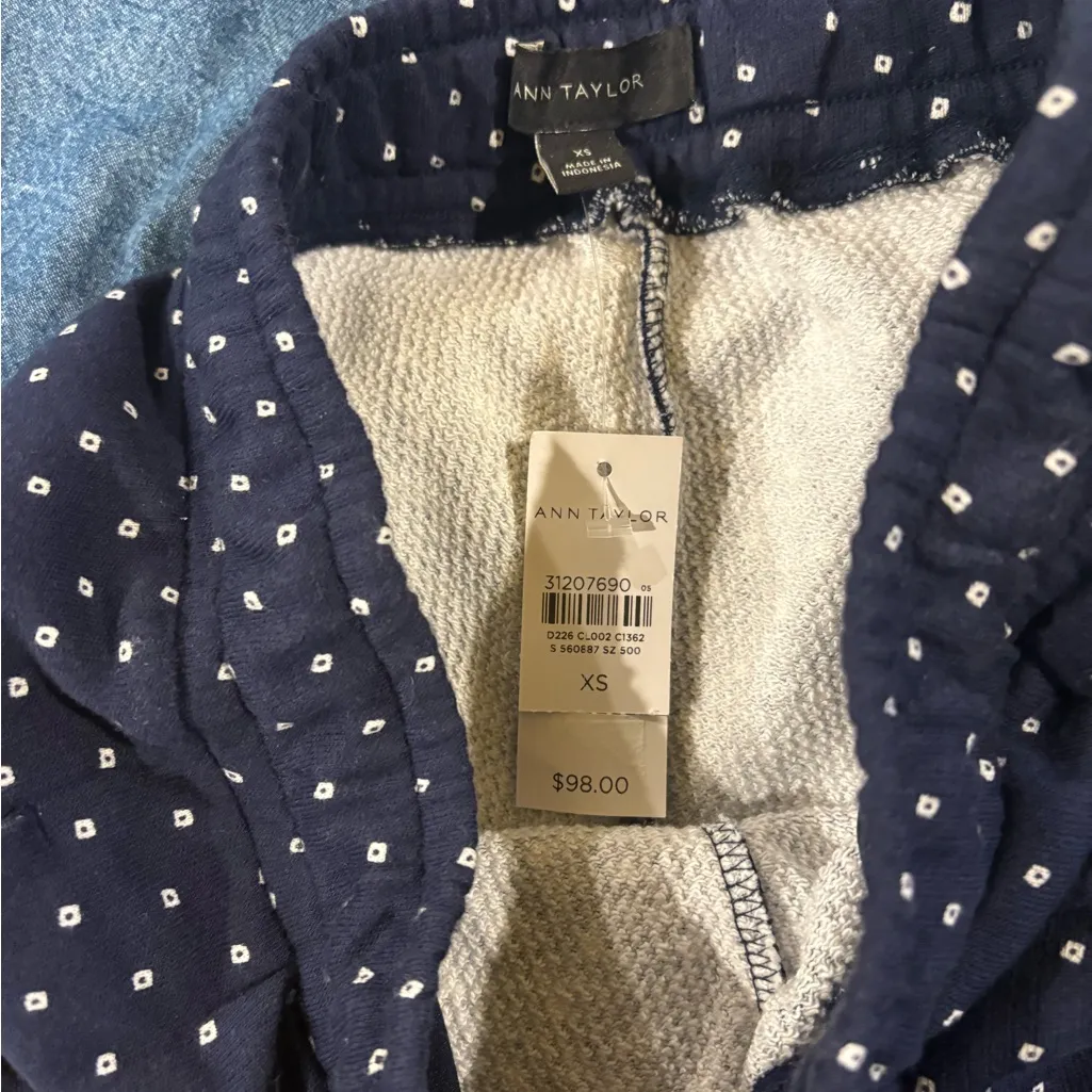 Ann Taylor polka dot jogger pants navy blue sz XS new with tags - Image 3