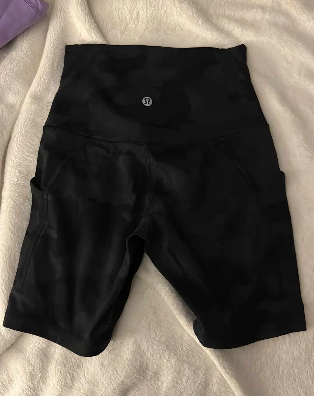 Lululemon Align Shorts 6" - Image 2