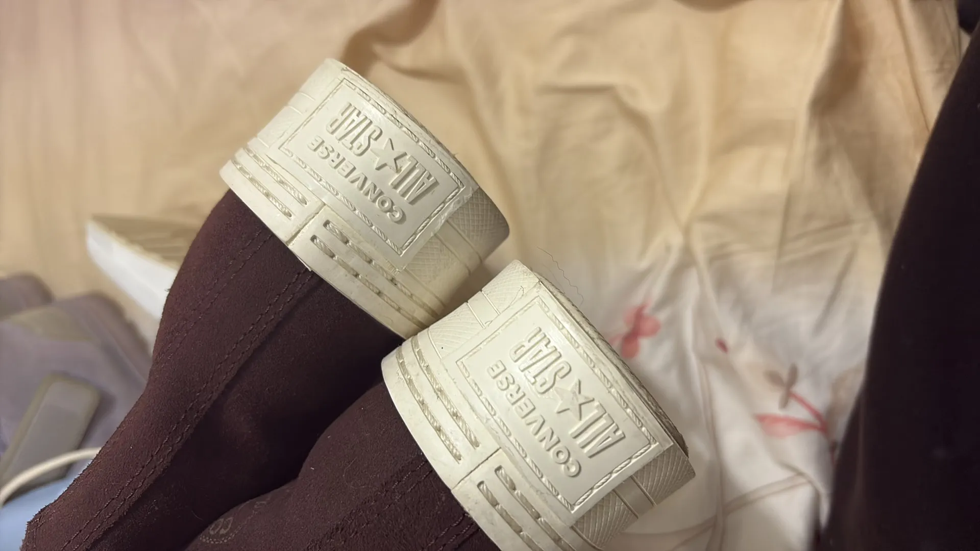 Converse high top sneakers  - Image 5