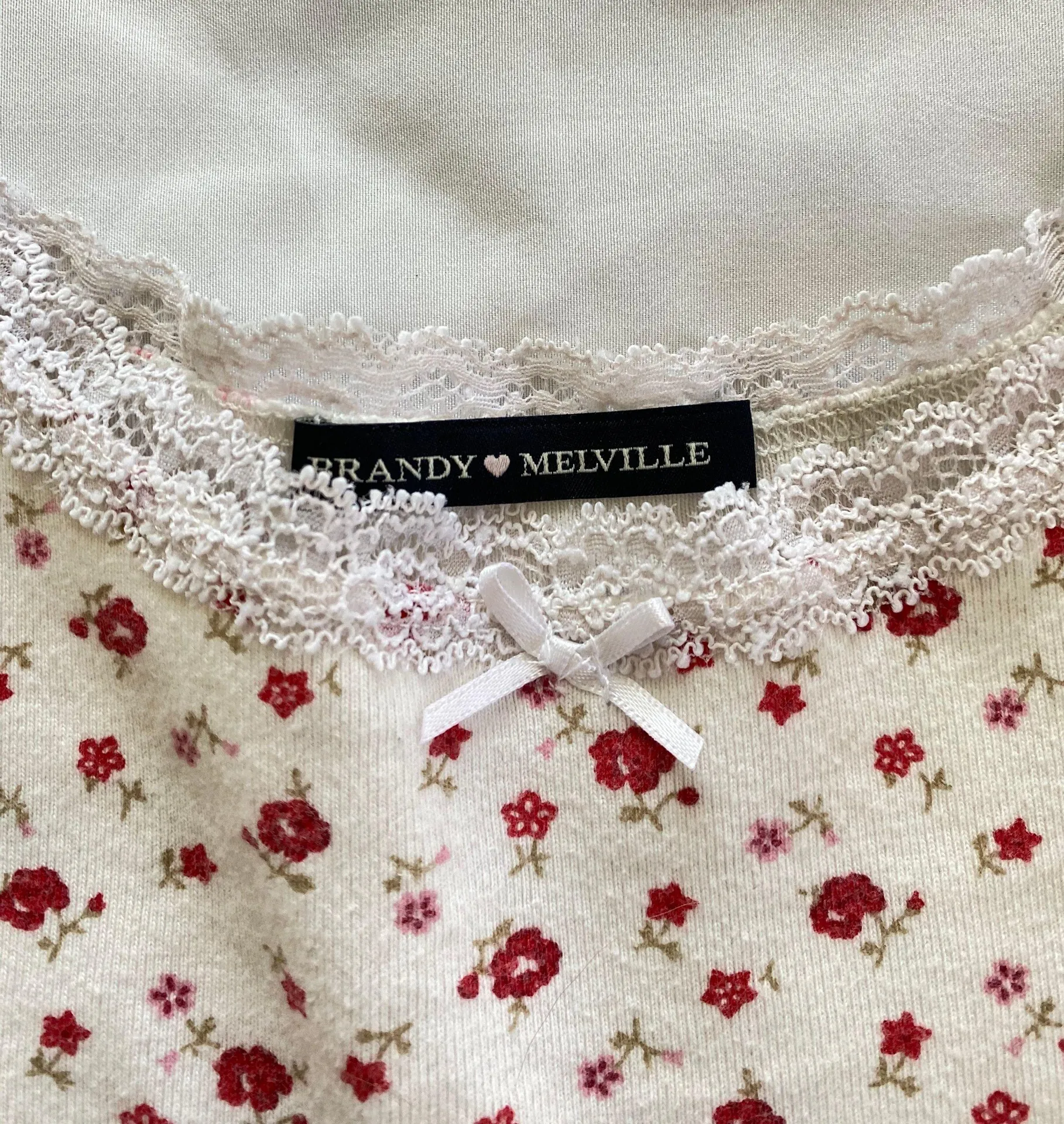 Brandy Melville Floral Top - Image 3