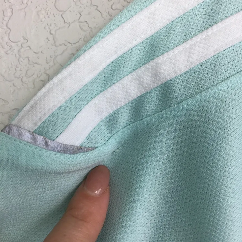 ADIDAS Bright Teal Top Size L - Image 4
