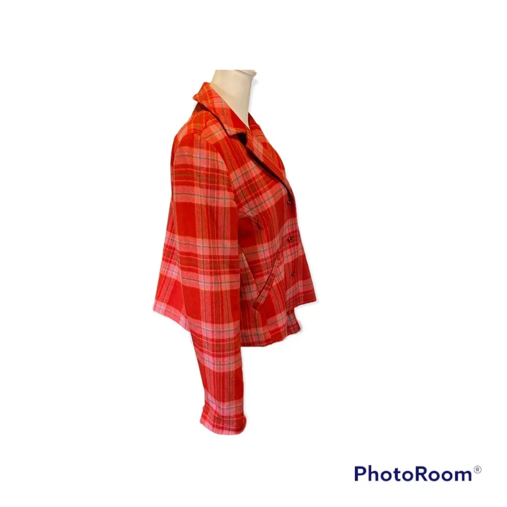 Elliot Lauren Red Pink and Green Plaid Cashmere Wool Blend cropped coat size 8 - Image 9