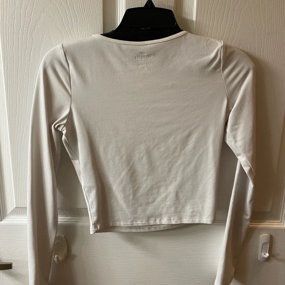 Hollister Comfy White Long Sleeve shirt - Image 2