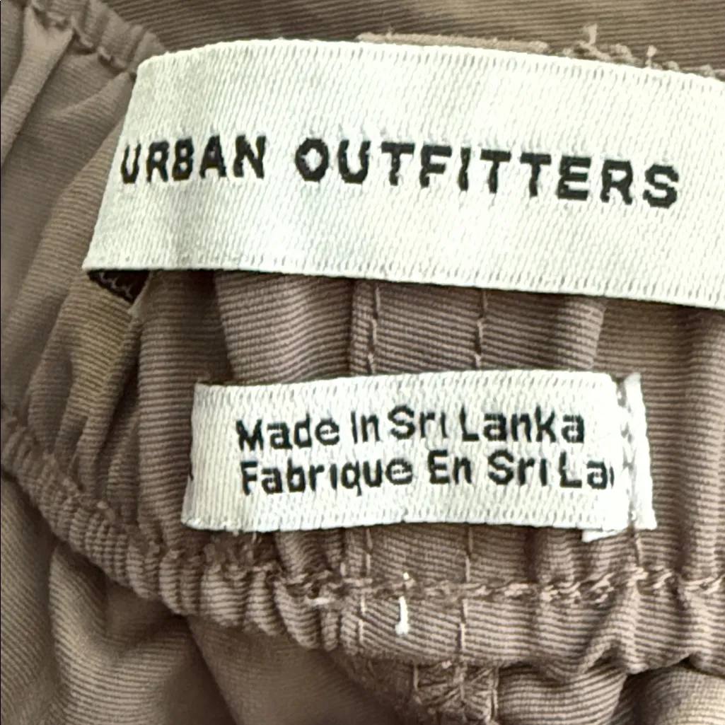 Urban Outfitters One Size Adjustable Waist Unisex Brown Cargo Pants fit XS-M NEW - Image 9