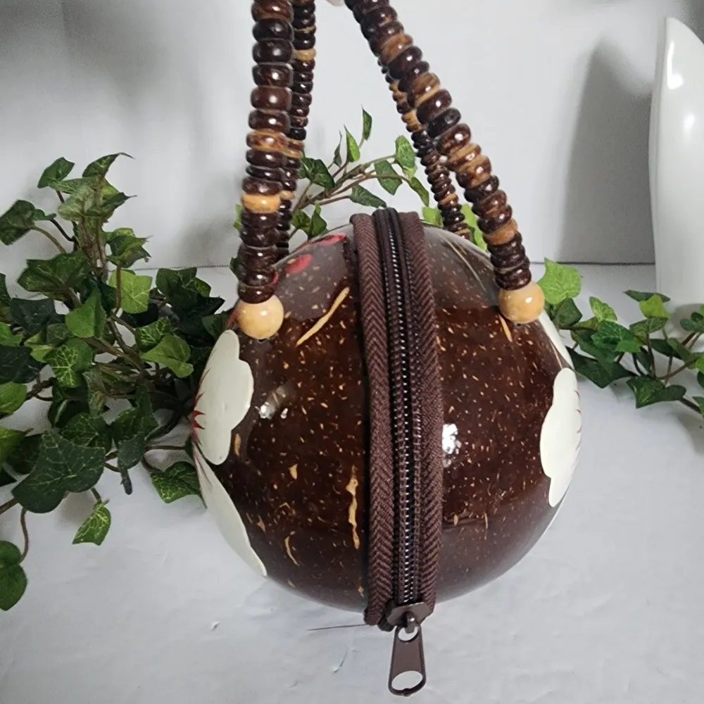 Hand Painted Flower Coconut Bag Purse White - Image 2