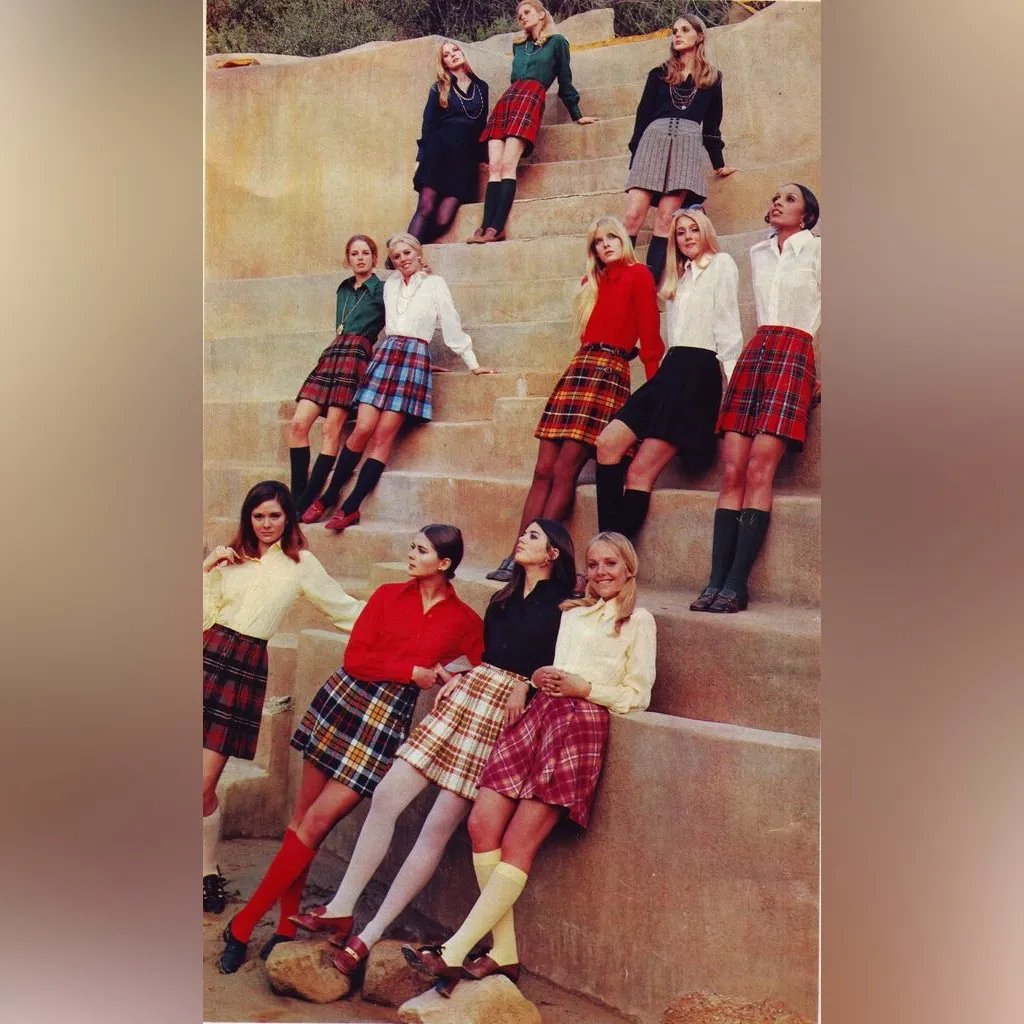 VTG Plaid Pleated Wool Skirt Midi Skirt Red Multi 60’s - Image 12