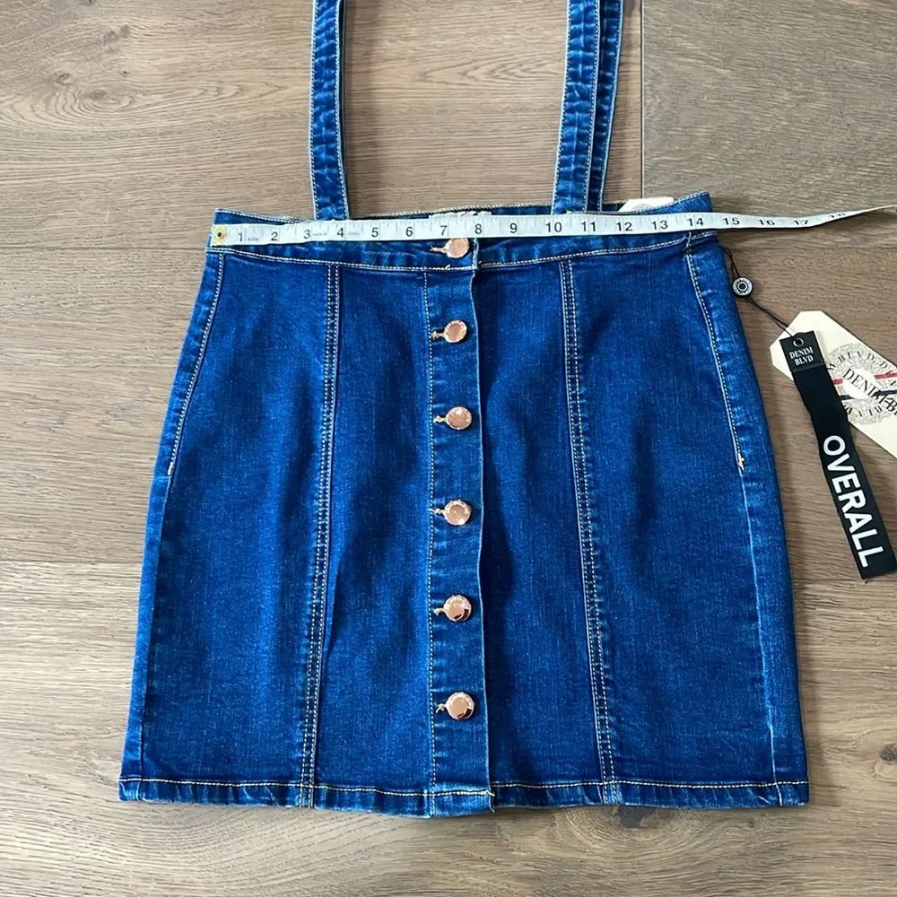 Denim BLVD Suspender Skirt/ Overall NWT Size Medium - Image 4
