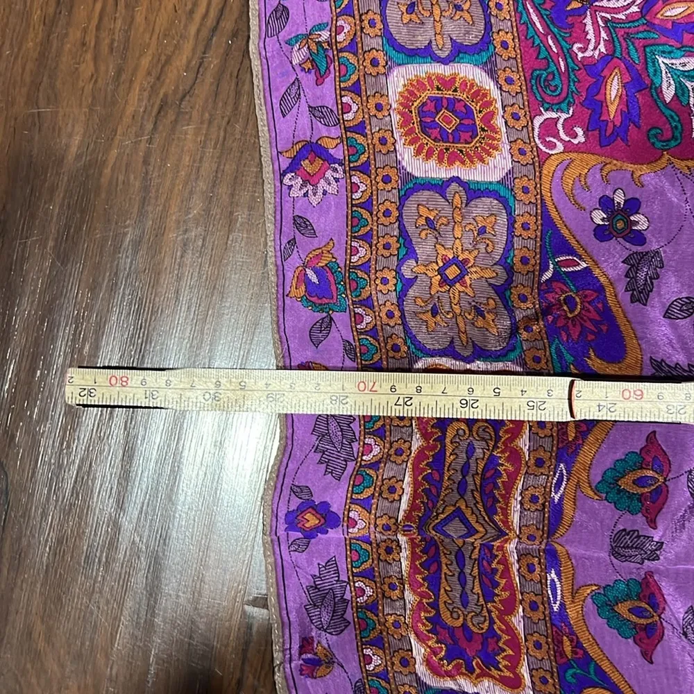 Oscar de la Renta 100% Silk Scarf - Image 5