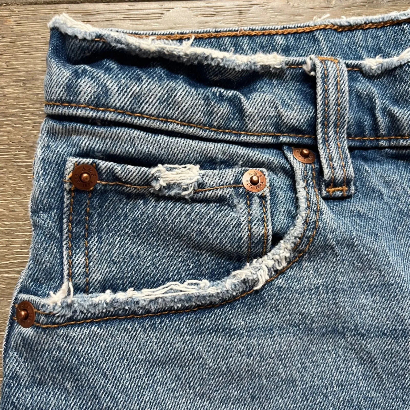 Abercrombie & Fitch The Cutoff Short High‎ Rise Denim Jean Shorts Womens Size 26 - Image 5