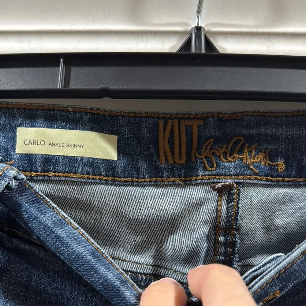 Kut from the Kloth Blue Skinny Jeans with Tapered Leg - Image 2