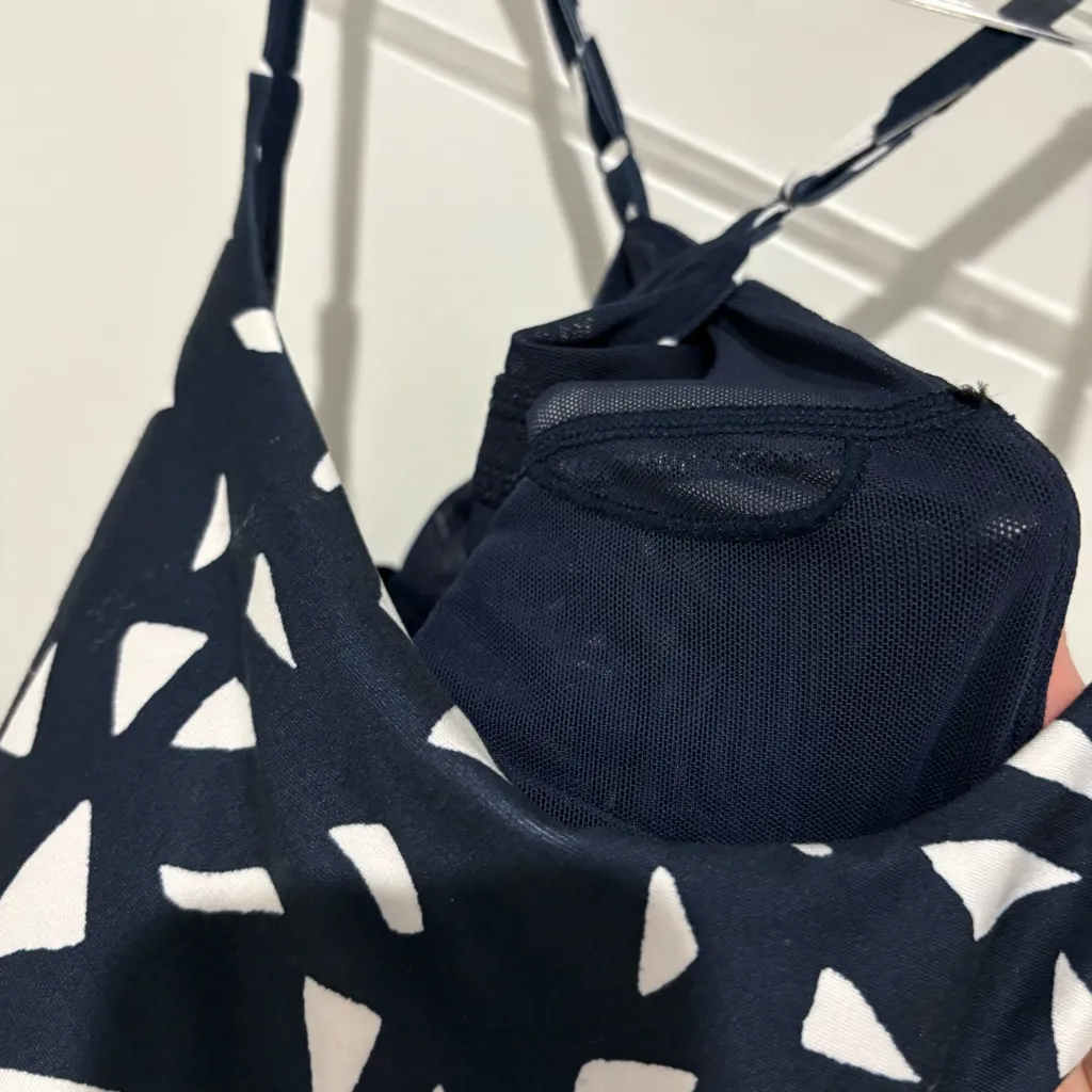 Sweaty Betty All Round‎ Workout Geometric Dress Navy and White size medium - Image 8