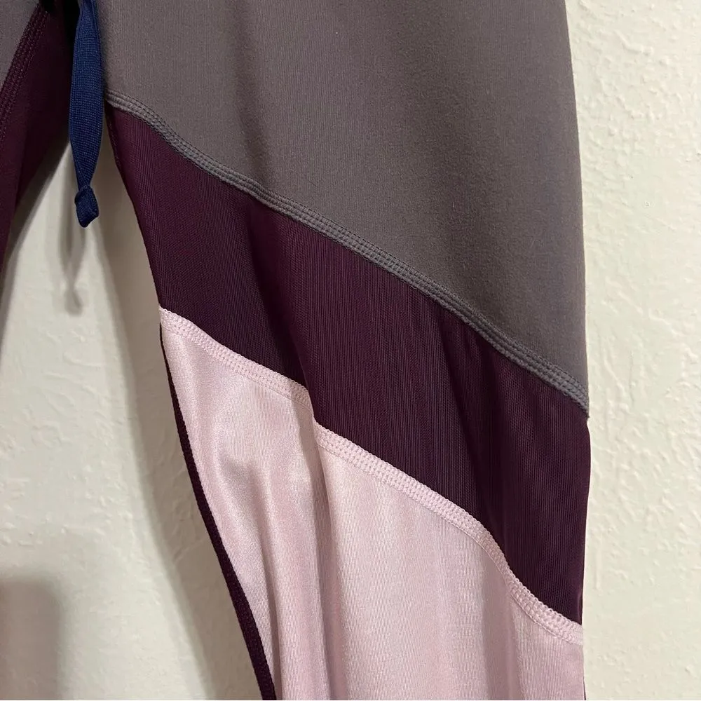 Fabletics mesh cutout drawstring workout leggings, gray pink and maroon size XS - Image 4