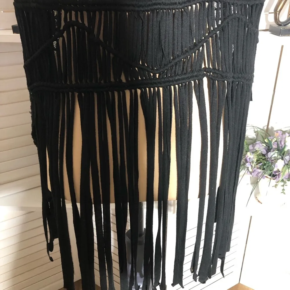 Daytrip Macrame Fringe Vest Black Open-Front Knit Size Medium - Image 6