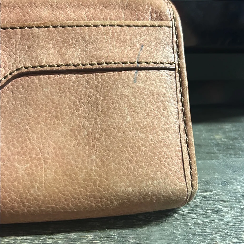 Fossil Brown Leather Women's Wallet - Image 2