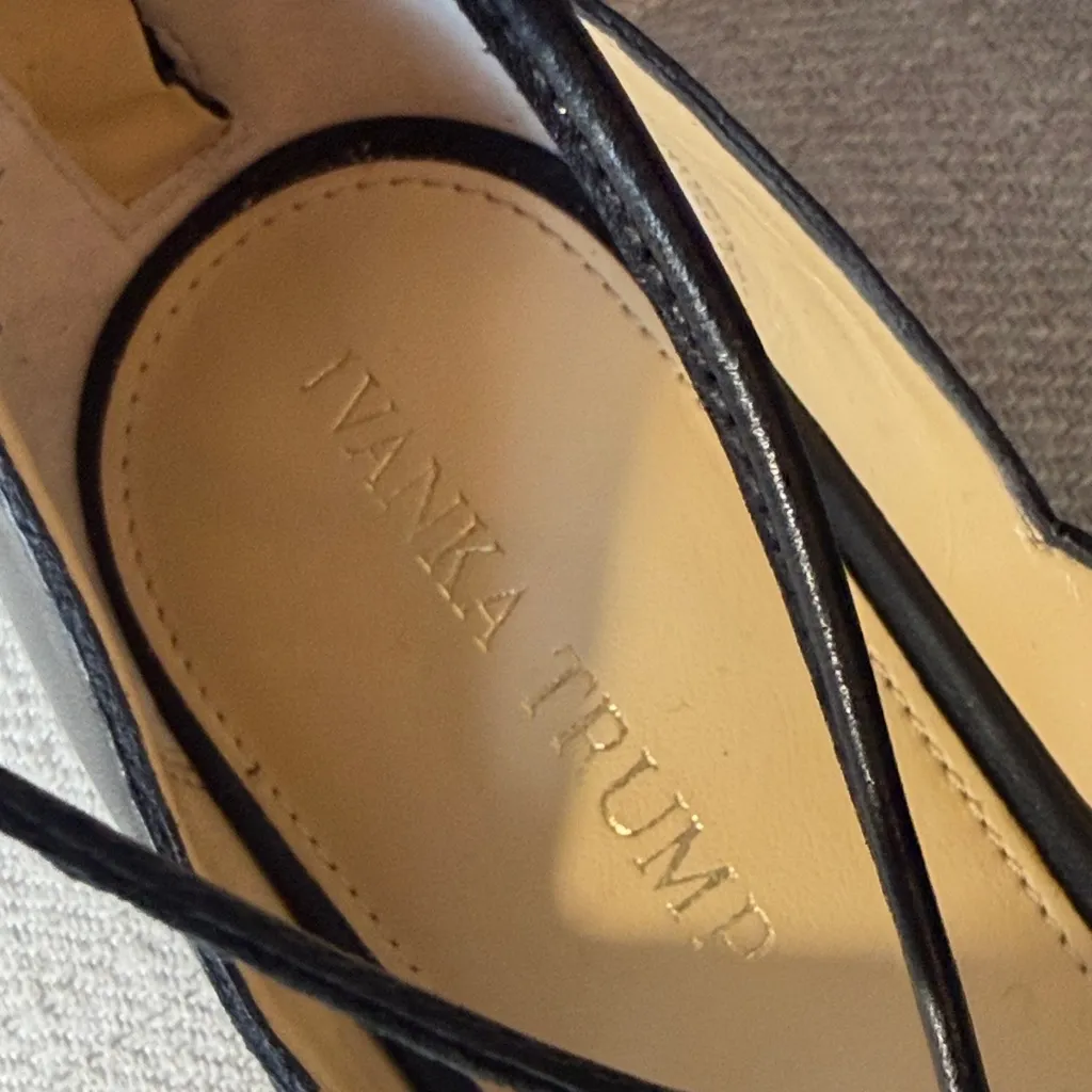 Ivanka Trump Size 8.5 Camila Tall Black Leather Silver Studded Gladiator Sandals - Image 4