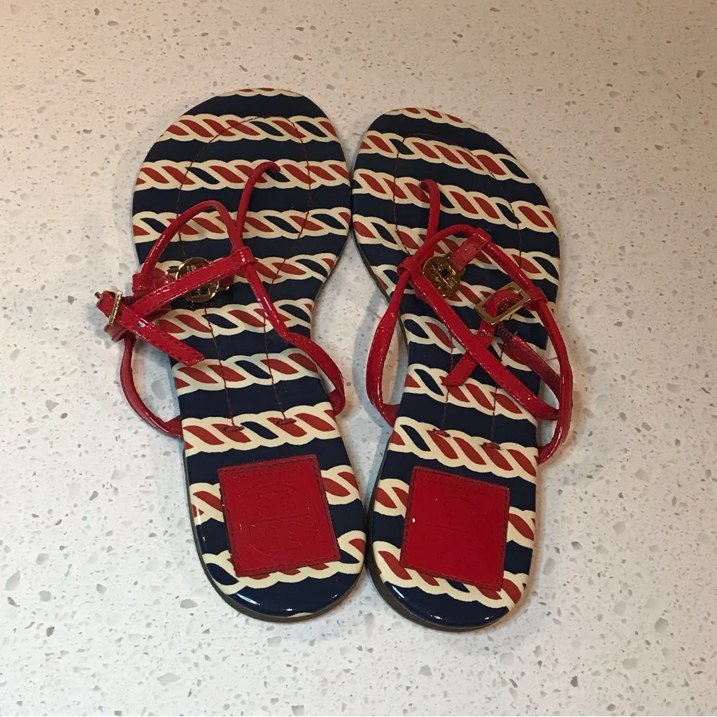 Tory Burch Red and Navy Sandals - Image 8