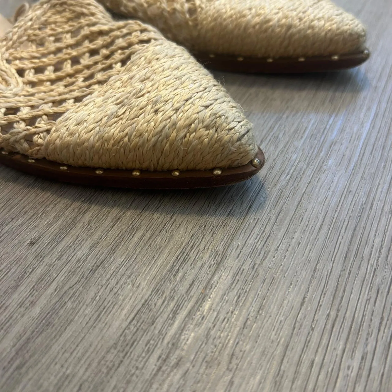 Schutz size 6 crochet shoes - Image 4