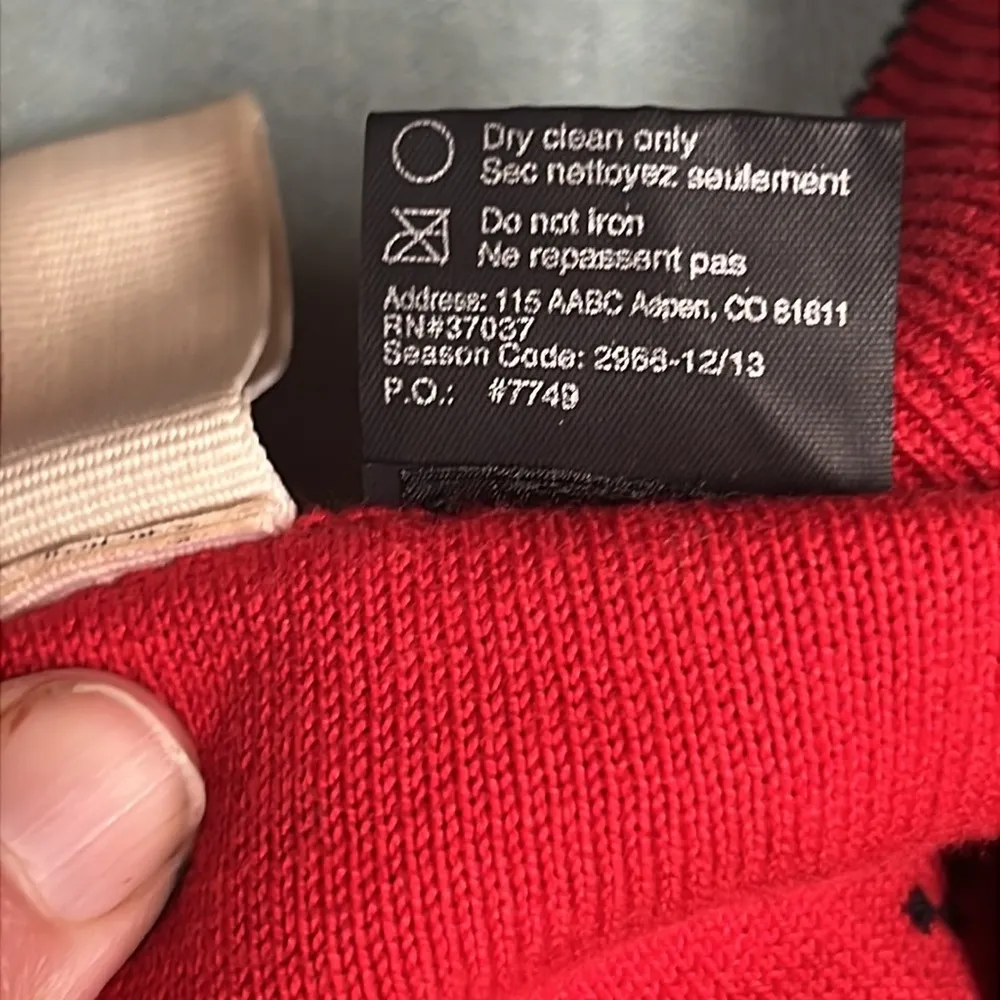 Obermeyer 1/4 Zip Sweater - Image 10