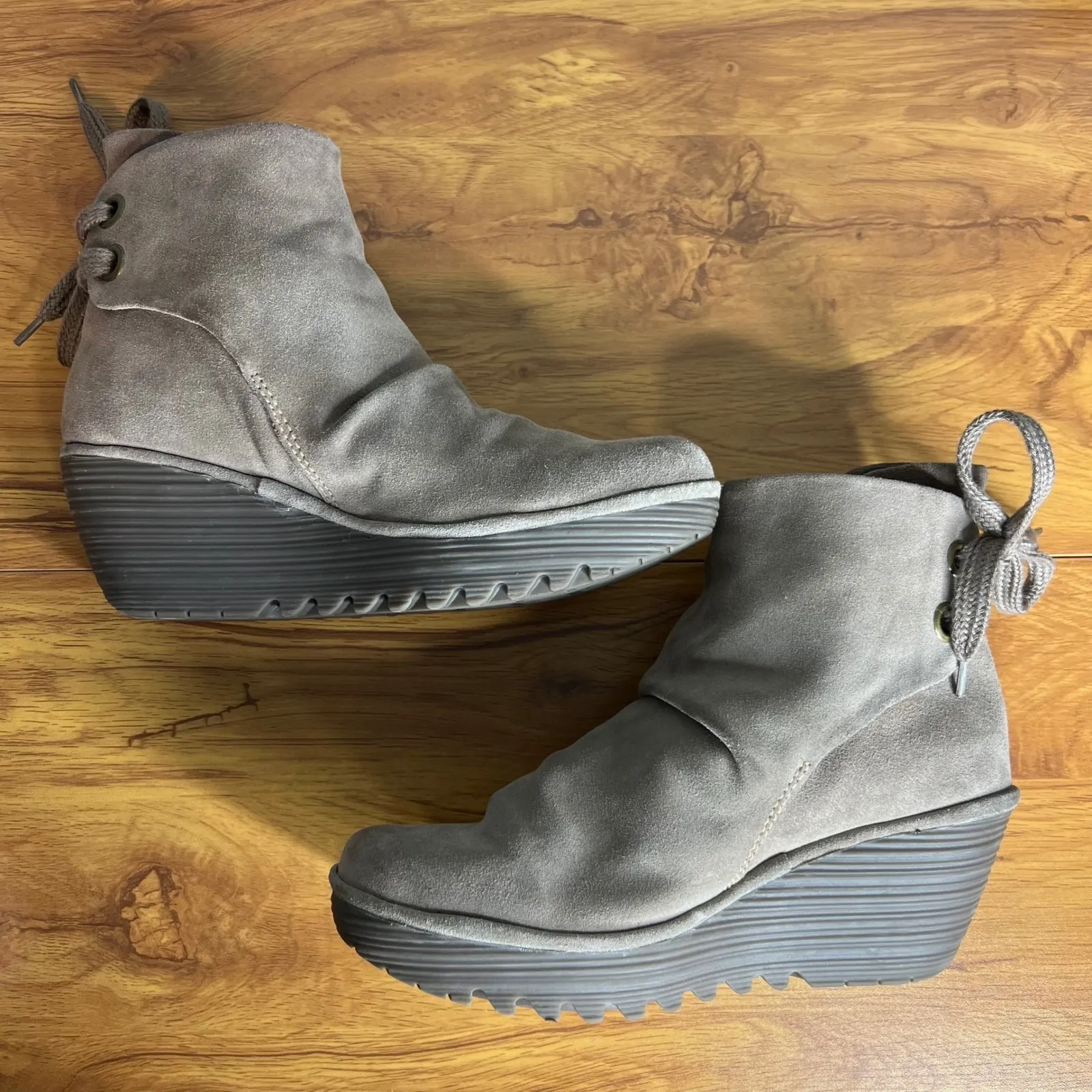 FLY LONDON YEBI Ankle Wedge Heel Booties Size 39 (8 - 8.5 US) Tan Suede Back Tie - Image 9